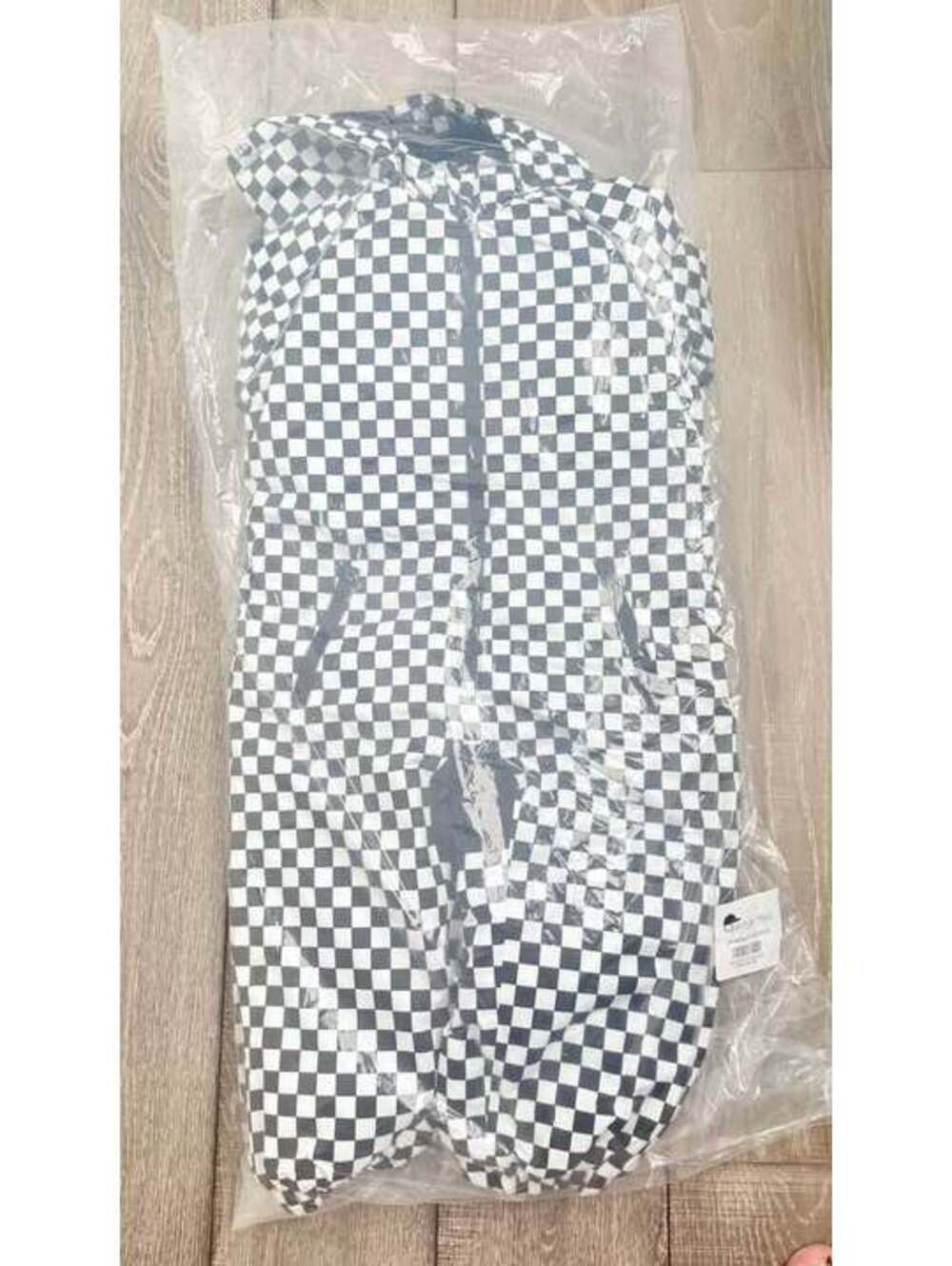 George hats 2/3t nwt checkered snow suit